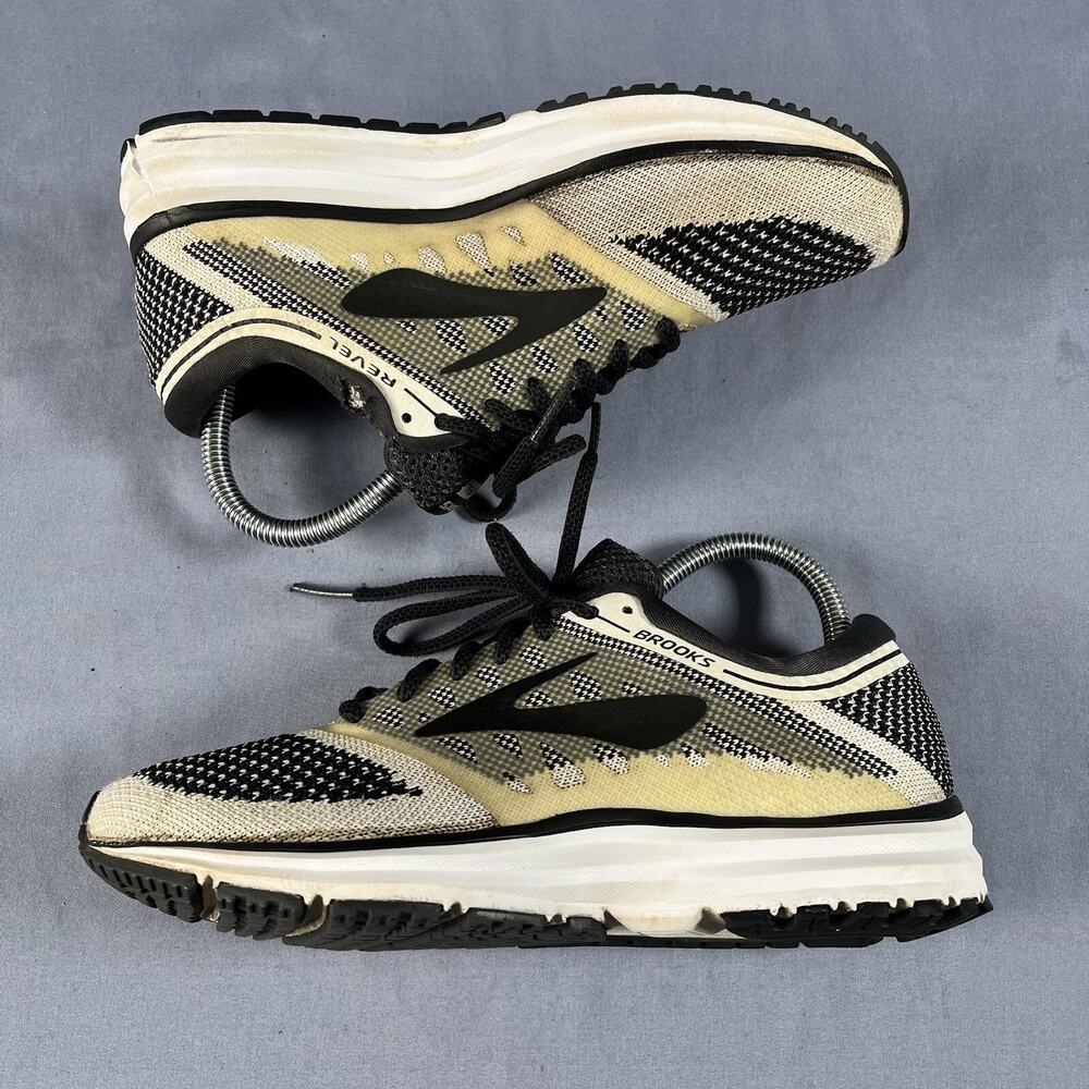 Brooks Revel Women’s Size 6 Black Cream Running Shoes Gym Sneakers 1202491B155